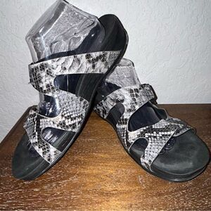 SAS Seaside Mamba Snakeskin Print Slip On Slide Sandal Shoes